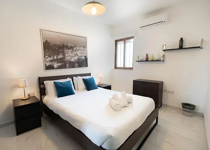 アパート Impressive View 2br Flat In St Julian's Bay By Arco Collection Saint Julian's